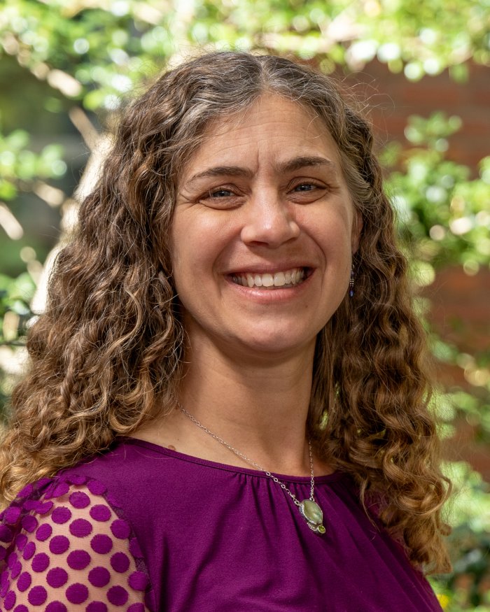 headshot of Sarah Henkel