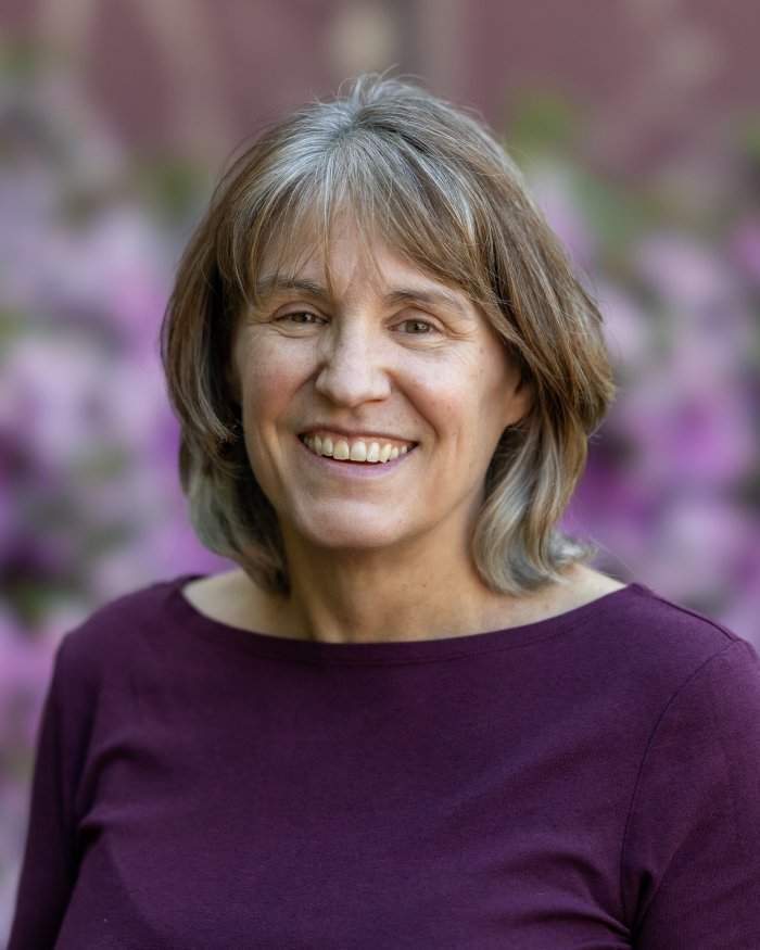 Photo of Dr. Elizabeth Jones