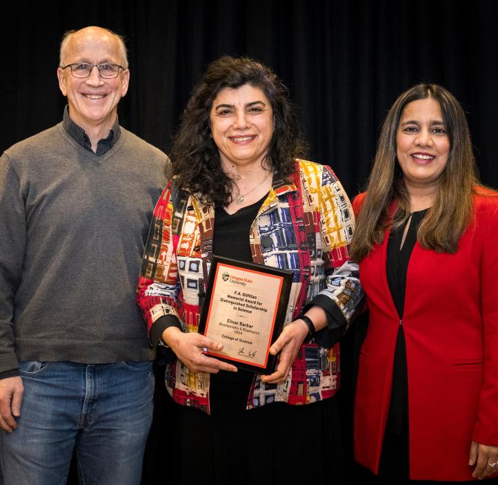 Elisar Barbar receives her award at the 2024 Winter Awards Ceremony at Oregon State University.